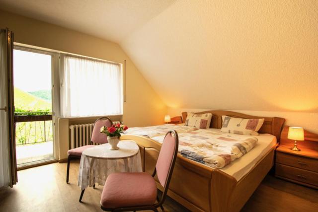 Hotel Wein Und Gastehaus Marlene Pohl Kinheim Zewnętrze zdjęcie